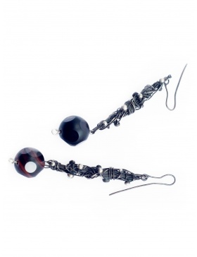 Knotted earrings