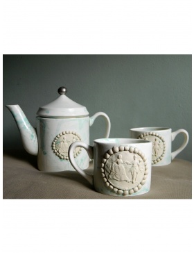 Miss Cameo Teapot and tea cups set