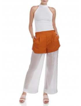 Sporty shorts with silk extension 
